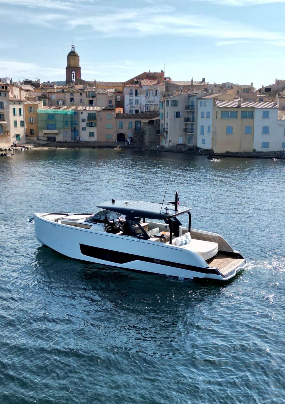 Cranchi A46 charter in Saint-Tropez